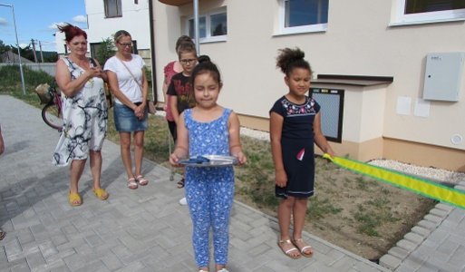 Slávnostné odovzdanie nájomných bytov na ul. Hviezdoslavovej